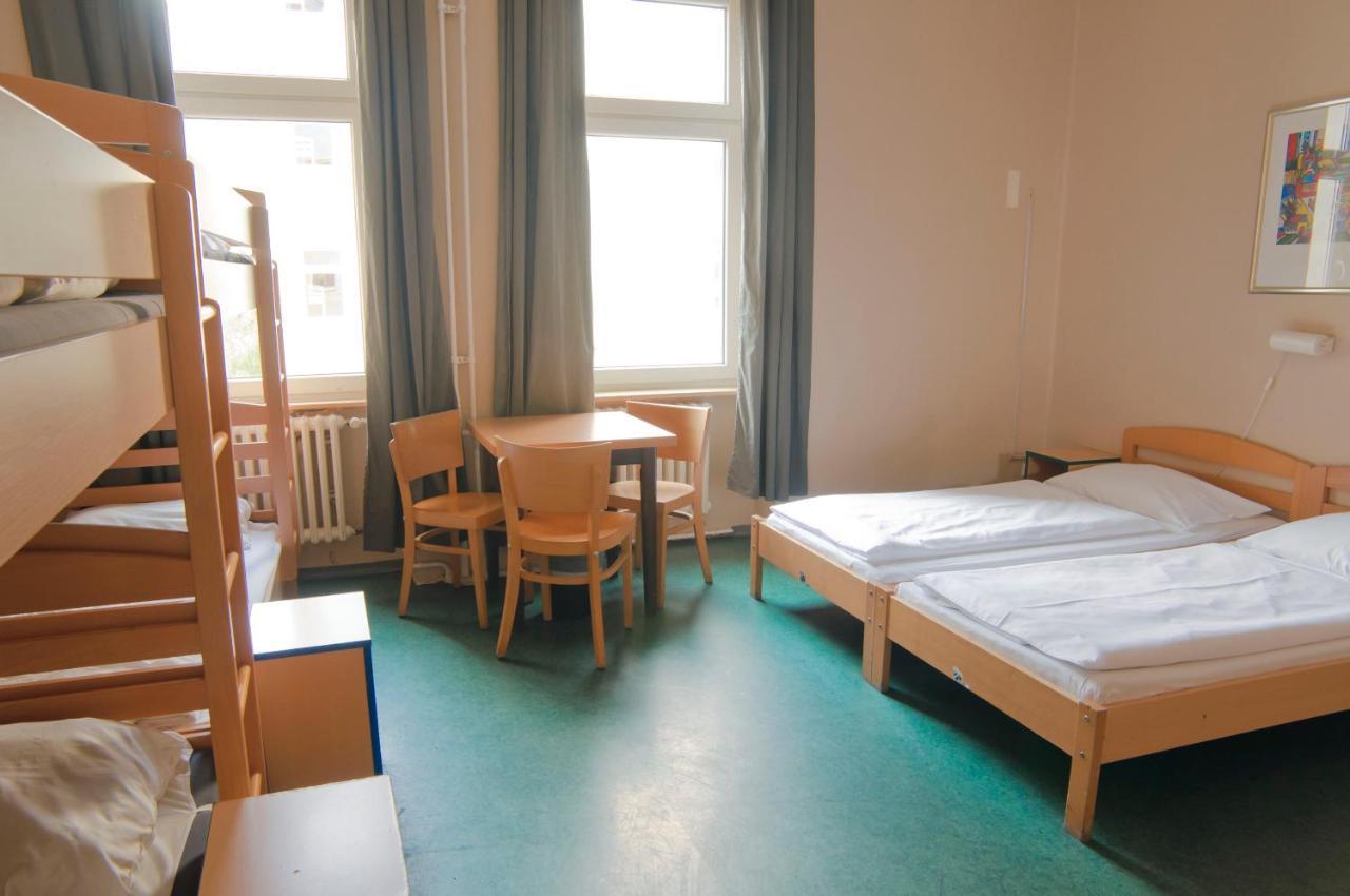 Happy Hotel Берлин Экстерьер фото