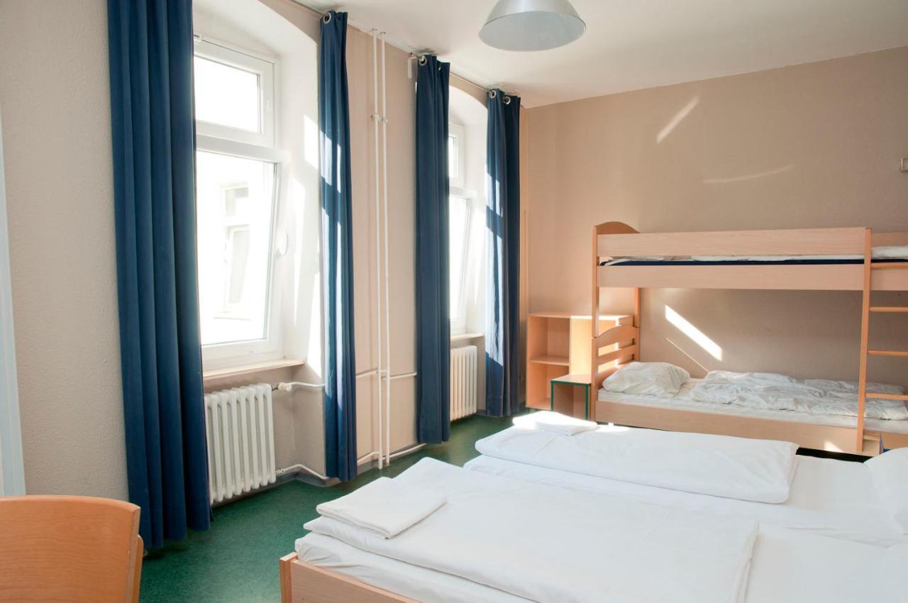 Happy Hotel Берлин Экстерьер фото