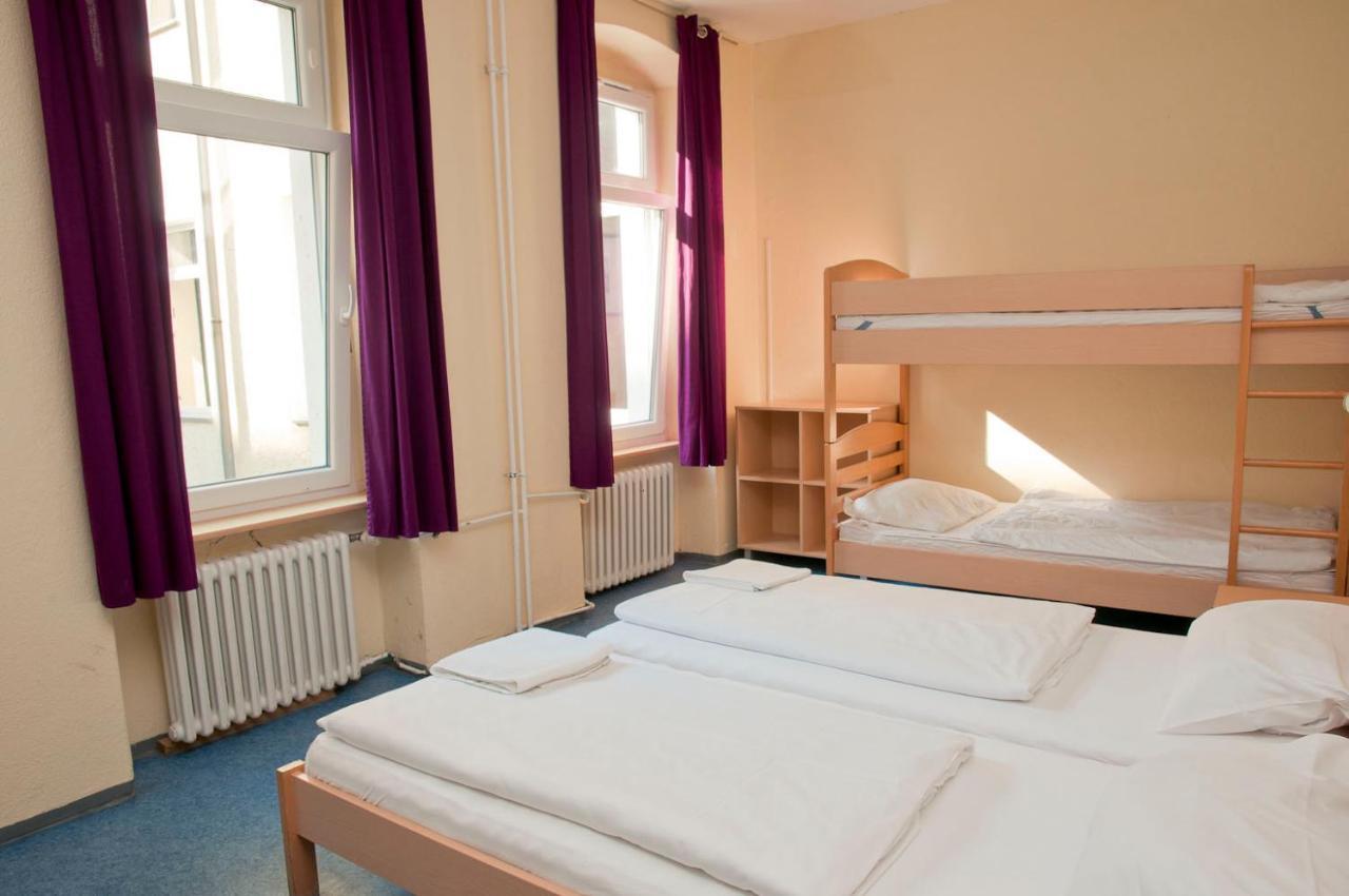 Happy Hotel Берлин Экстерьер фото