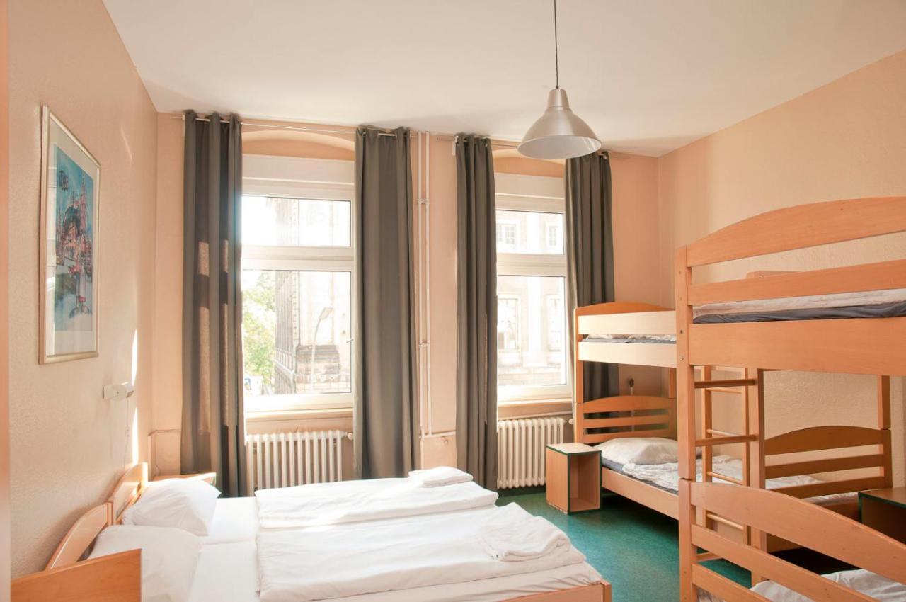 Happy Hotel Берлин Экстерьер фото
