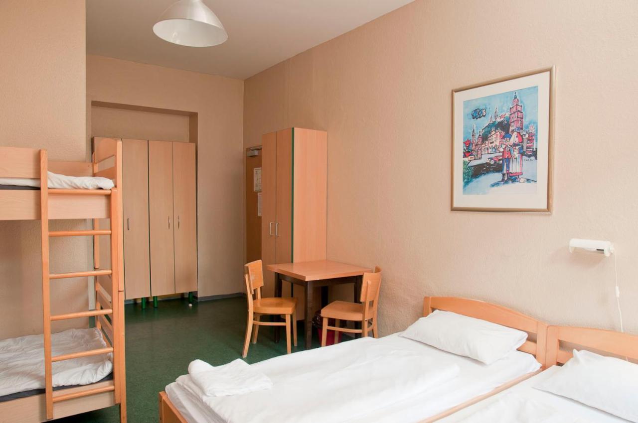 Happy Hotel Берлин Экстерьер фото