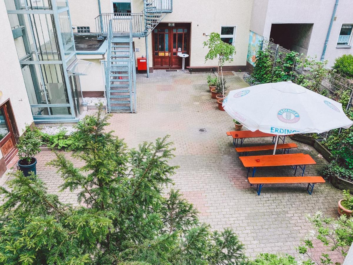 Happy Hotel Берлин Экстерьер фото