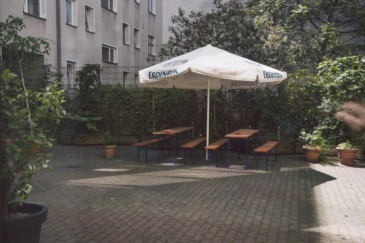 Happy Hotel Берлин Экстерьер фото