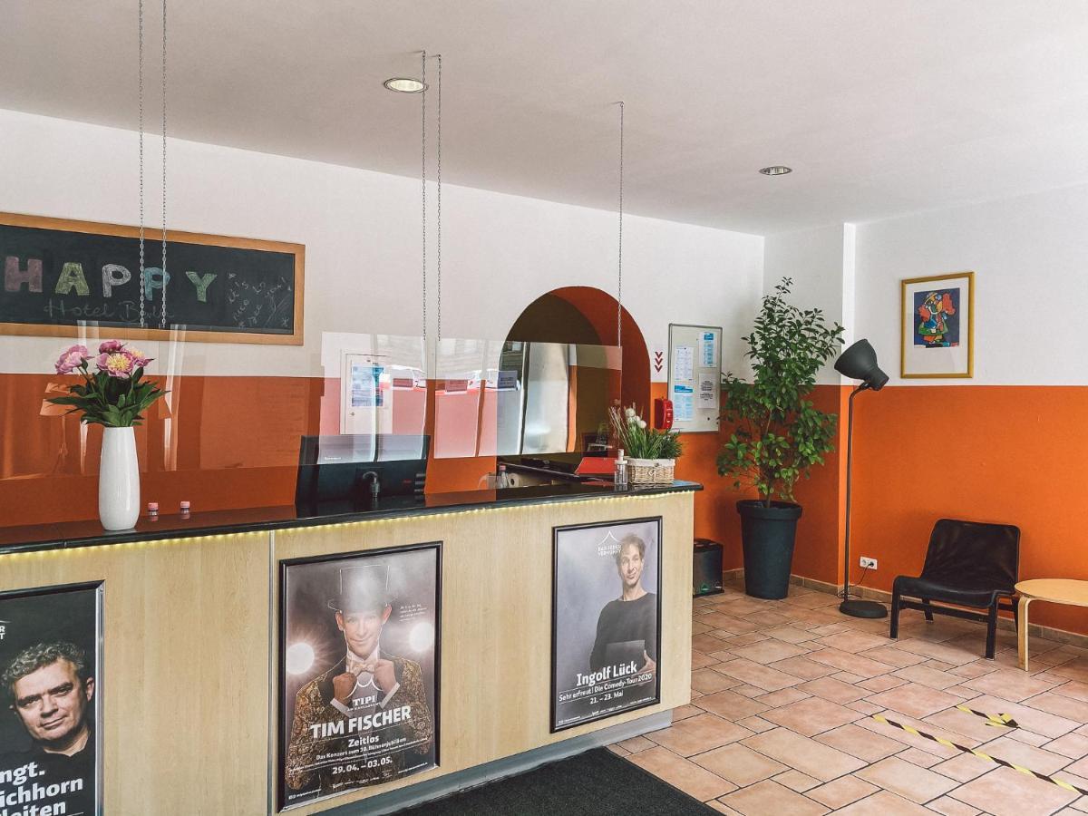 Happy Hotel Берлин Экстерьер фото